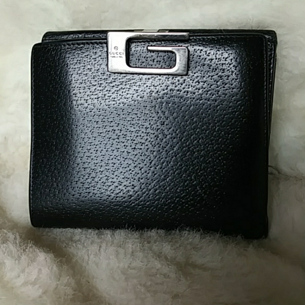 Gucci Black Leather Wallet with Silver Accent